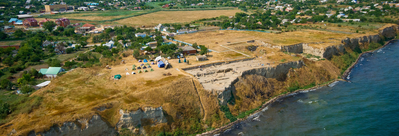 Тмутаракань, раскопки в Тамани